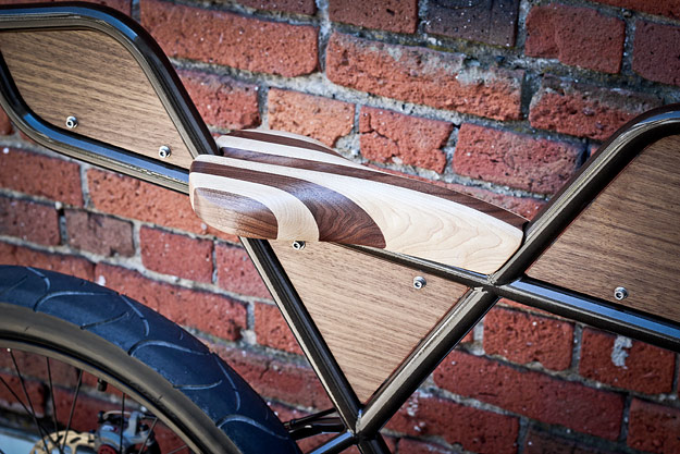 Selle de velo en bois