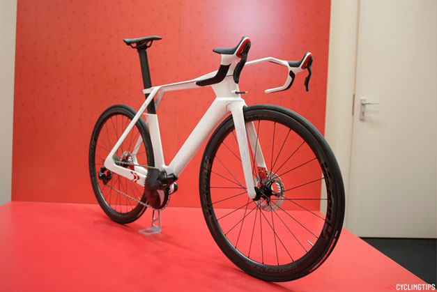 Velo de route du futur Argon