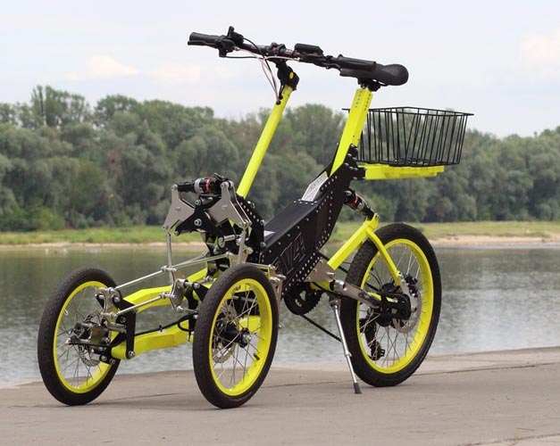 Tricycle inclinable EV4