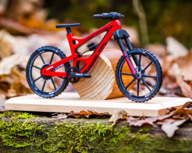 Un VTT YT Industries Capra en bois !